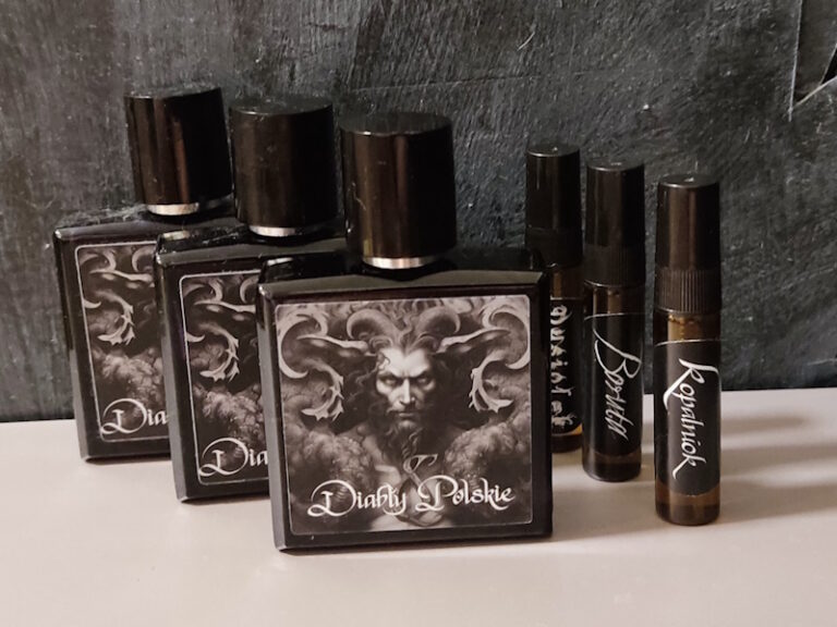 Perfumy z kolekcji Diabły Polskie marki Fyyre Perfumes